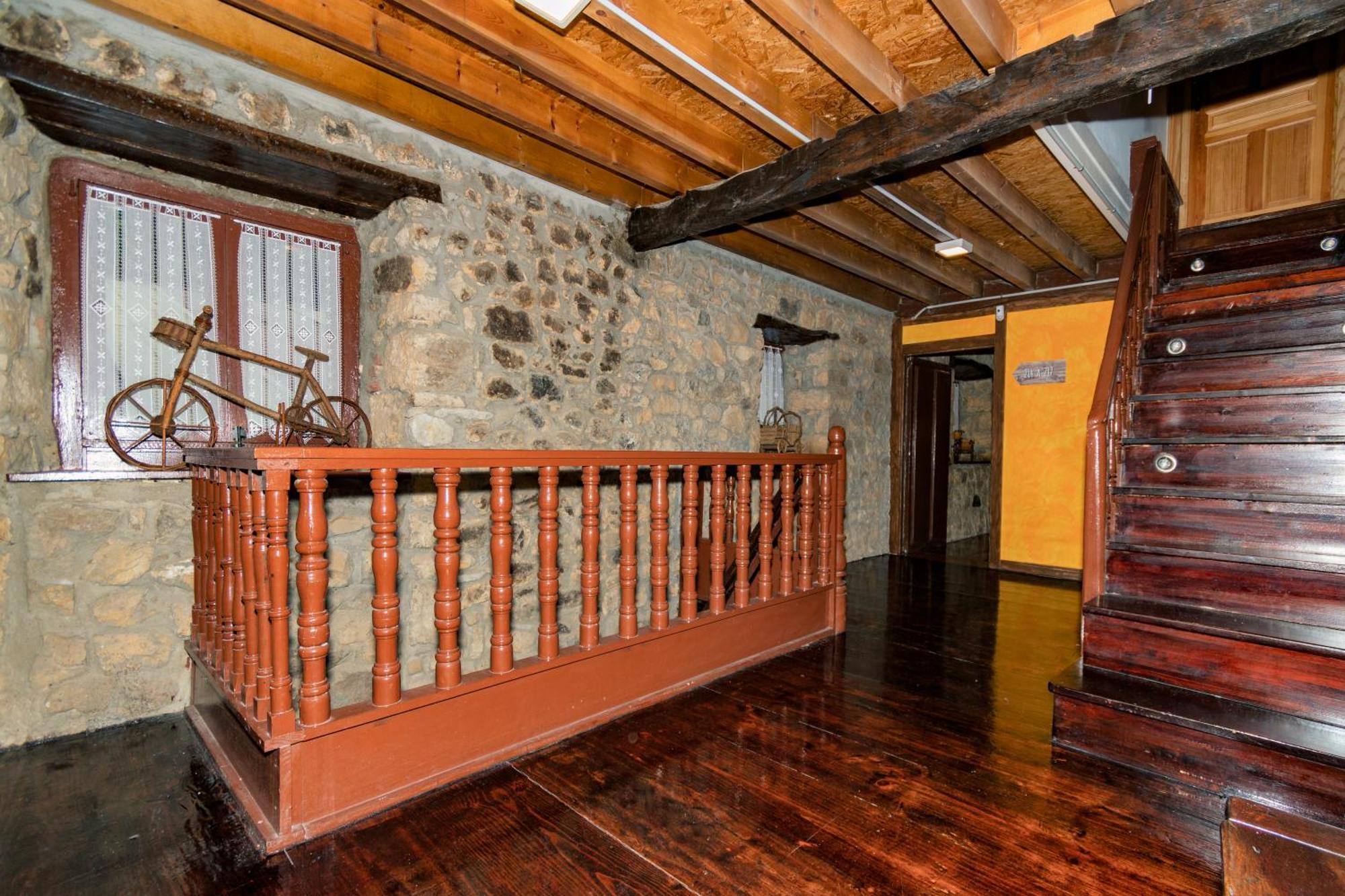 Albergue Santa Marina Buelna Extérieur photo
