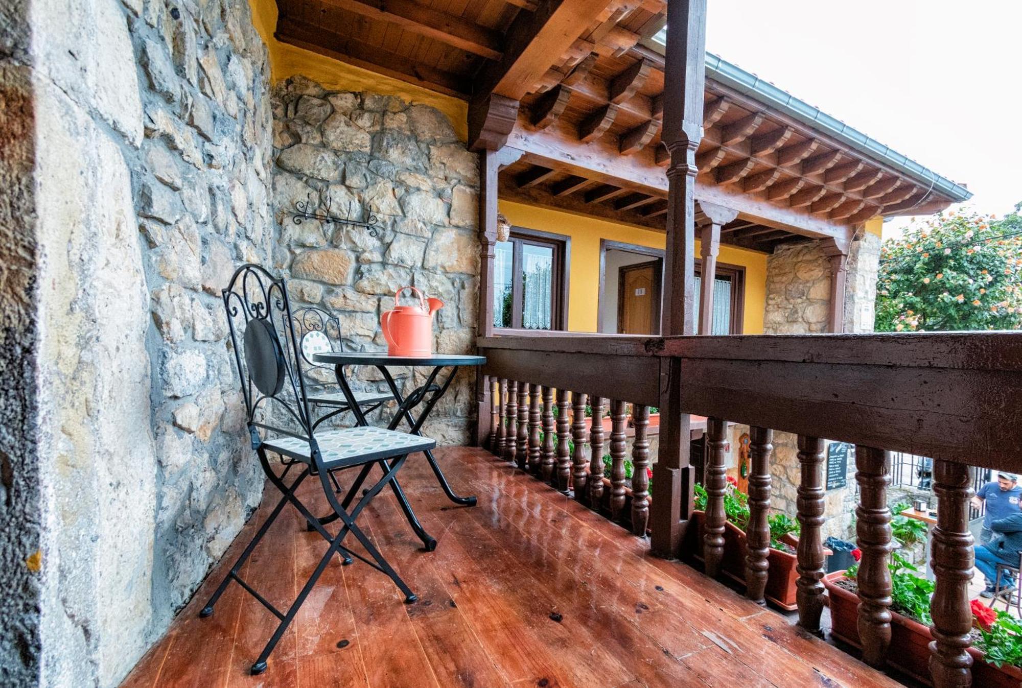 Albergue Santa Marina Buelna Extérieur photo