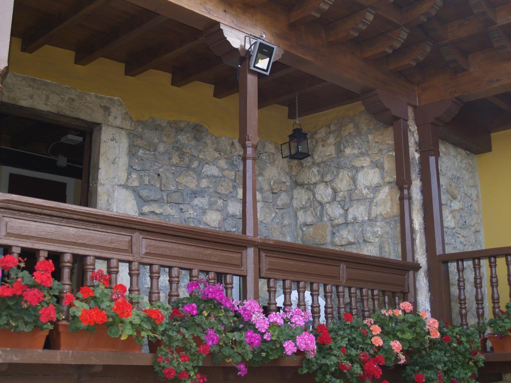 Albergue Santa Marina Buelna Extérieur photo